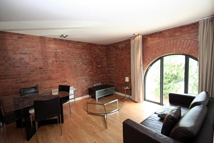 2 Bedroom Apartment To Rent In Arnold Road, London, E3