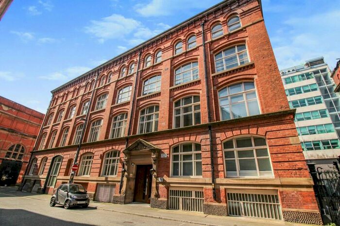 2 Bedroom Flat To Rent In China House, Harter Street, Southern Gateway, Manchester, M1