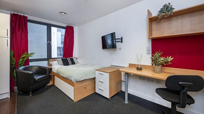 Studio To Rent In Alma Street, Coventry, CV1