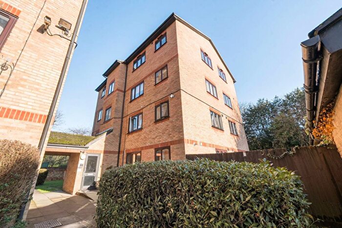 1 Bedroom Studio To Rent In Azalea Close, Hanwell, London, W7