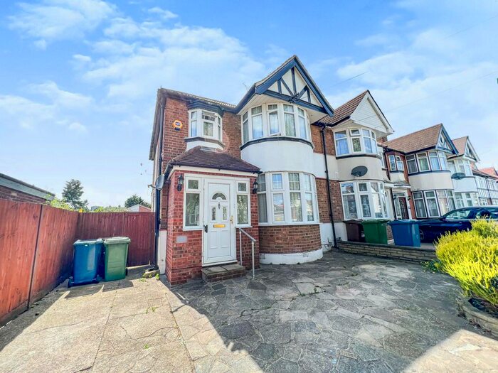 3 Bedroom Semi-Detached House To Rent In Sancroft Road, Harrow, HA3