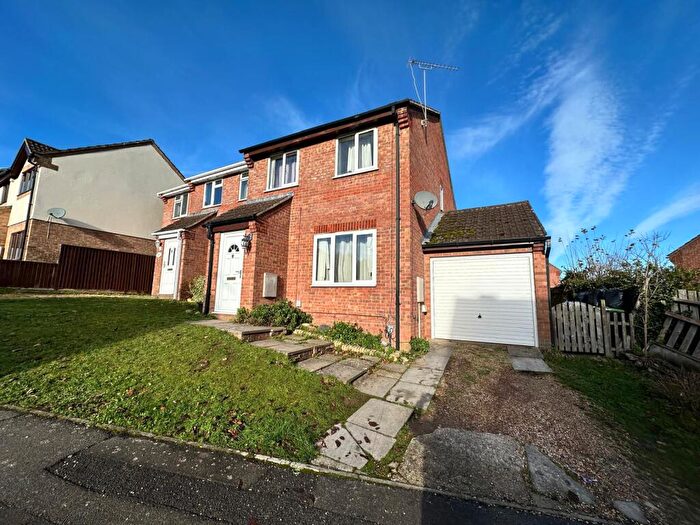 3 Bedroom Semi-Detached House To Rent In Ramleaze Drive, Fugglestone Red, Salisbury, SP2