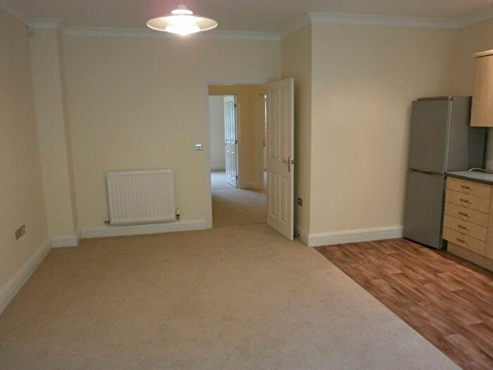 2 Bedroom Flat To Rent In Barlow Moor Road, Chorlton Cum Hardy, Manchester, M21