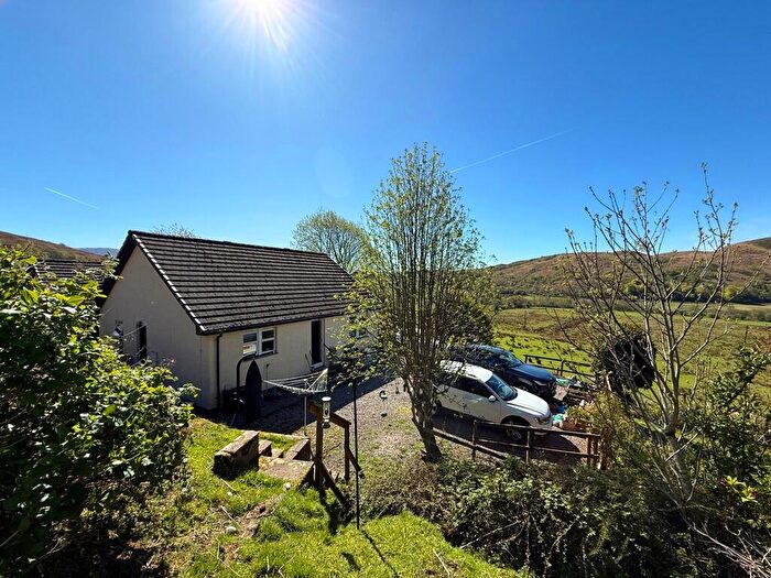 2 Bedroom Semi-Detached Bungalow For Sale In Hawthorn, Kinlochlaich Farm, Appin, PA38