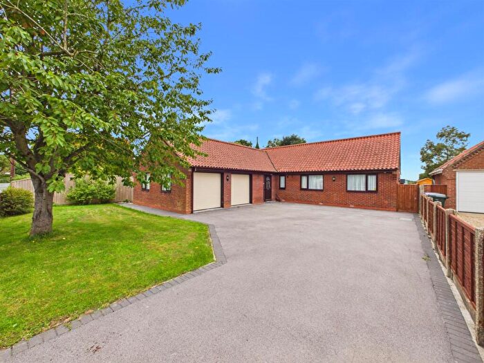 3 Bedroom Detached Bungalow For Sale In Main Road, Maltby Le Marsh, Alford, LN13