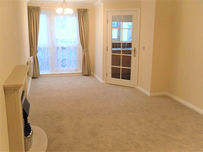 1 Bedroom Retirement Property For Sale In Osbourne Lodge, Bournemouth, BH2