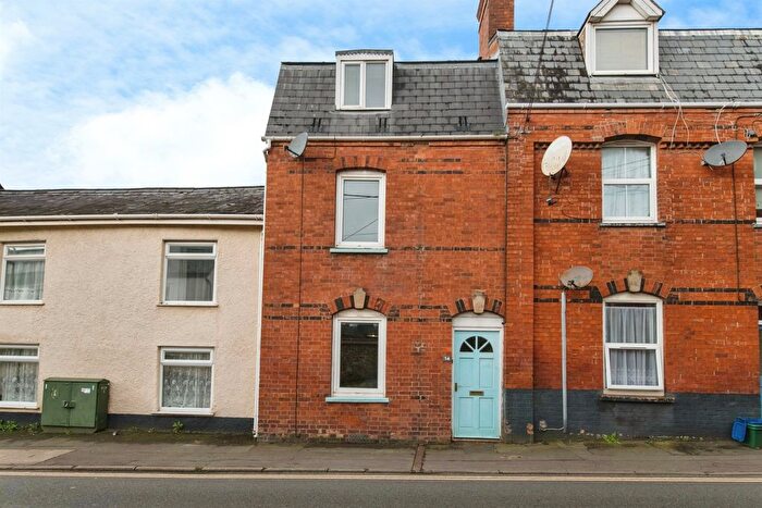 2 Bedroom Terraced House For Sale In Park Street, Tiverton, EX16