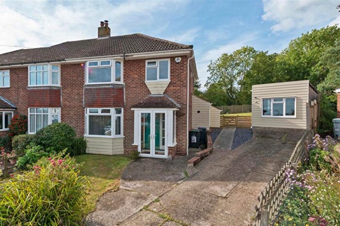 3 Bedroom Semi-Detached House For Sale In Hillview Road, Canterbury, CT2