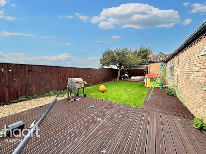6 Bedroom Detached Bungalow For Sale In Euximoor Drove, Christchurch, PE14
