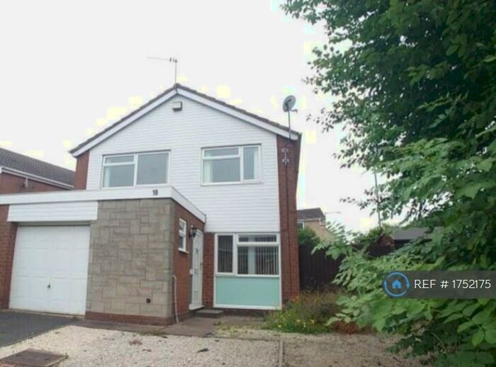 3 Bedroom Detached House To Rent In Pembroke Close, Warwick, CV34