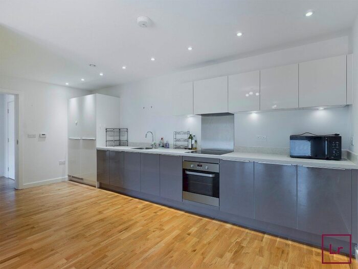 2 Bedroom Flat To Rent In Fawn Court, Arla Place, Ruislip, Middlesex, HA4