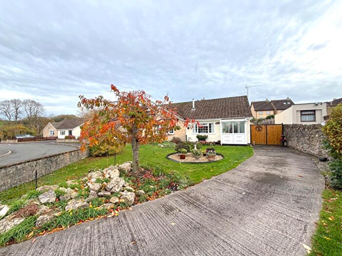 2 Bedroom Semi-Detached Bungalow For Sale In Bloomfield Lane, Paulton, Bristol, BS39