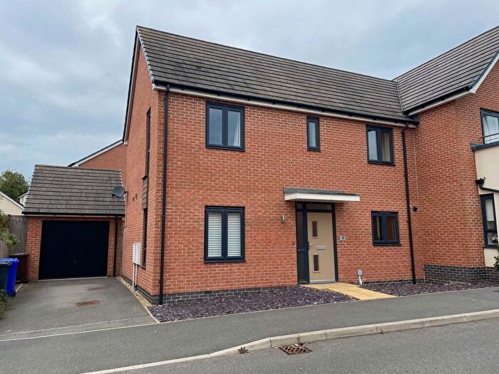 3 Bedroom Semi-Detached House To Rent In Ivinson Way, Bramshall, Uttoxeter, ST14