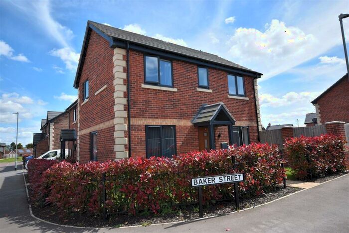 3 Bedroom Link Detached House For Sale In Baker Street, Billinghay, LN4