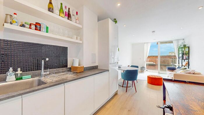 1 Bedroom Flat For Sale In Kitson House, Corsican Square, London, E3