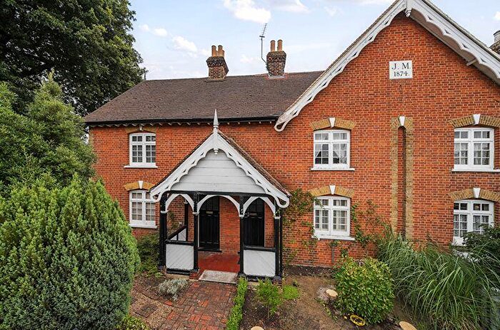 2 Bedroom Terraced House For Sale In Burnt Oak Lane, Sidcup, DA15