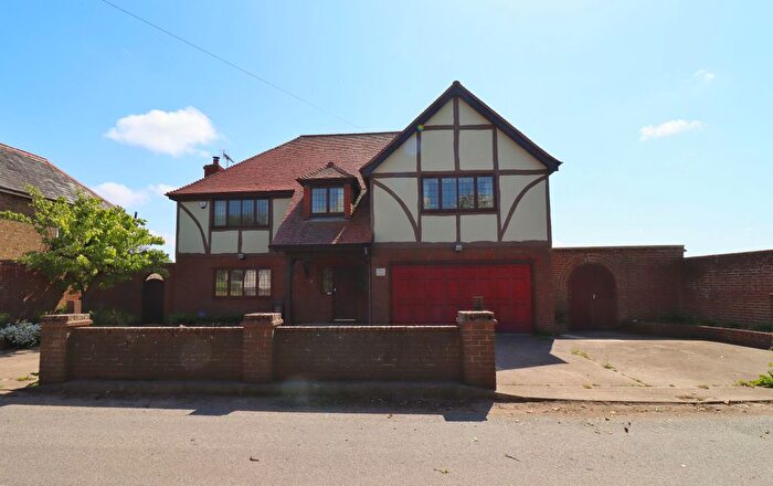 5 Bedroom Detached House For Sale In Monkton Road, Minster, Ramsgate, CT12