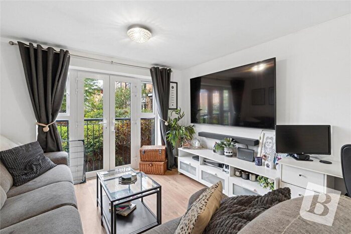 1 Bedroom Apartment For Sale In Riverwood Court, Stafford Avenue, Hornchurch, RM11