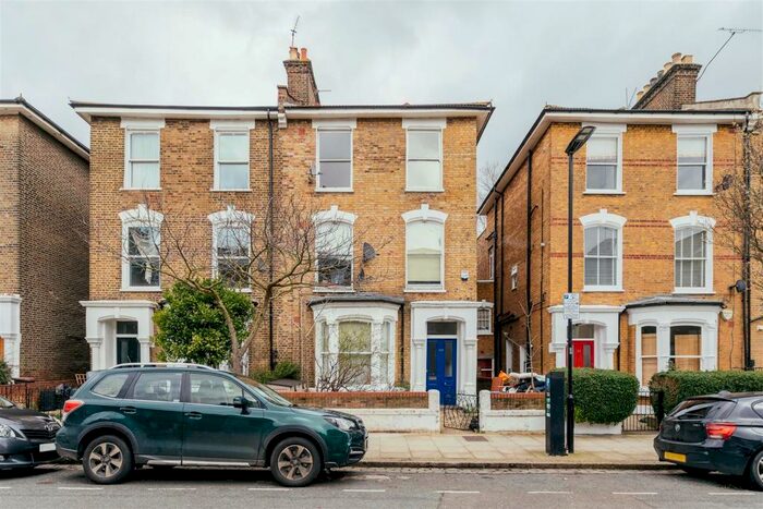 2 Bedroom Flat To Rent In C Wilberforce Road, Finsbury Park, N4