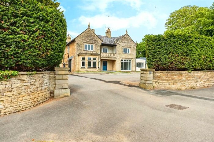 2 Bedroom Flat To Rent In High Street, Bedford, MK43