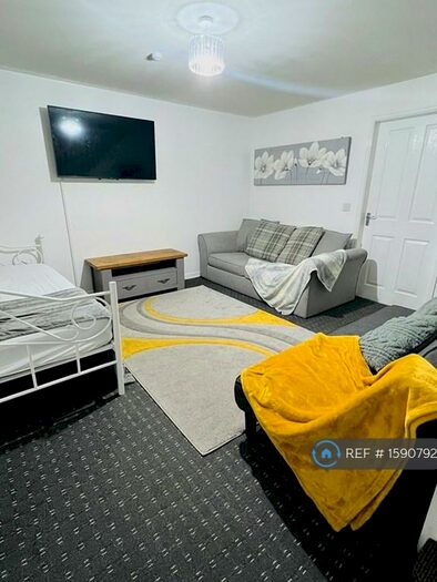 3 Bedroom Terraced House To Rent In Tunnel Road, Liverpool, L7