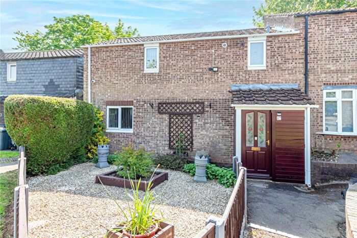 3 Bedroom End Of Terrace House For Sale In Bishop Close, Rednal, Birmingham, B45