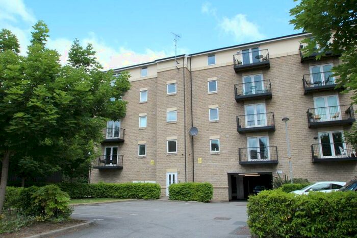 1 Bedroom Flat To Rent In Thackray Court, Cornmill View, Horsforth, Leeds, LS18