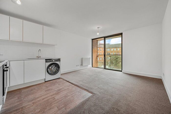 1 Bedroom Flat To Rent In Lady Florence Courtyard, Reginald Square, SE8