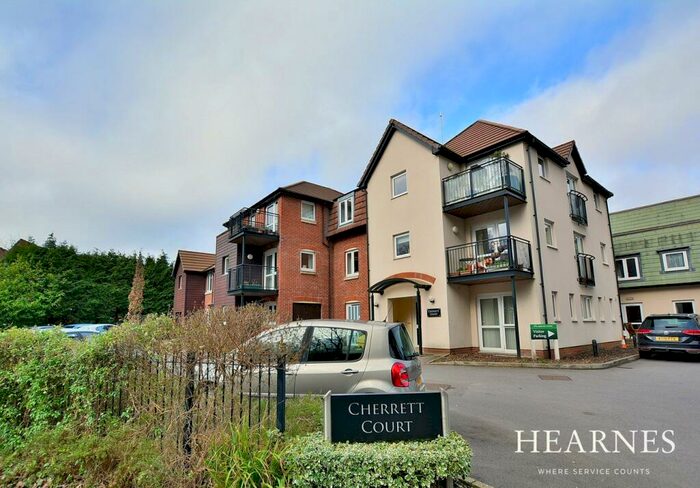 1 Bedroom Apartment For Sale In Ringwood Road, Ferndown, BH22