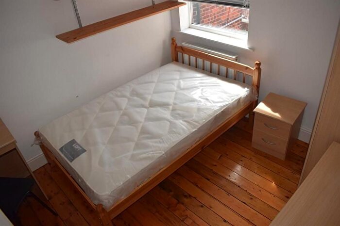 3 Bedroom Semi Detached House To Rent In Braermar Road Fallowfield, Manchester, M14