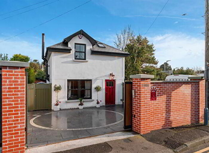 3 Bedroom Detached House For Sale In A Upper Newtownards Road, Belfast, BT16