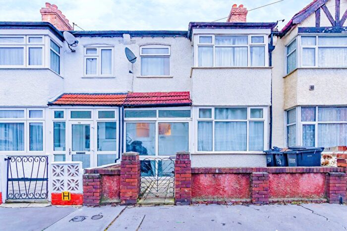 4 Bedroom Terraced House For Sale In Cecil Road, Croydon, CR0