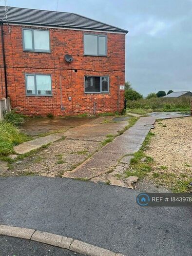 3 Bedroom Semi-Detached House To Rent In Halifax Avenue, Conisbrough, Doncaster, DN12