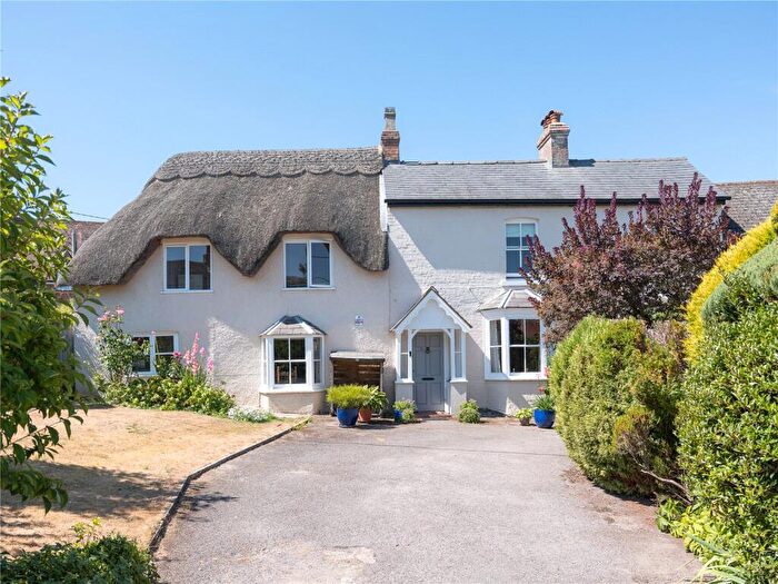 5 Bedroom Semi-Detached House For Sale In The Green, Liddington, SN4