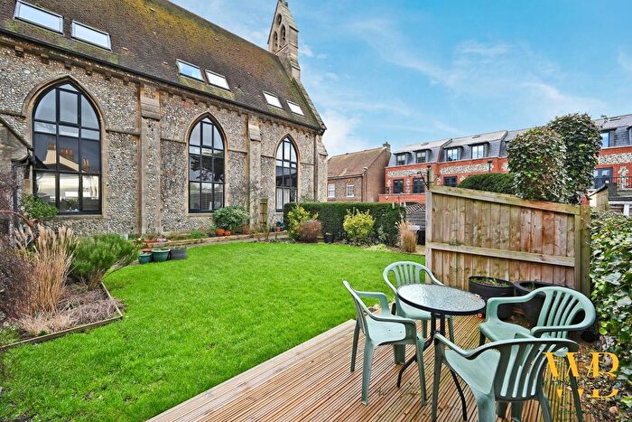 2 Bedroom Flat For Sale In John Street, Shoreham-By-Sea, BN43