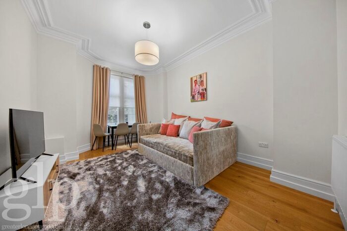 1 Bedroom Flat To Rent In Adeline Place, London, Greater London, WC1B