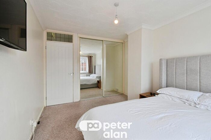 2 Bedroom End Of Terrace House For Sale In Heol Pen Nant, Aberdare, CF44