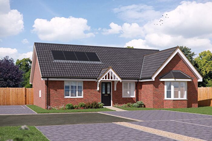 3 Bedroom Detached Bungalow For Sale In Lowestoft Road, Hopton, NR31