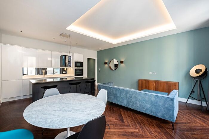 2 Bedroom Flat To Rent In Blackfriars Road, Blackfriars, SE1