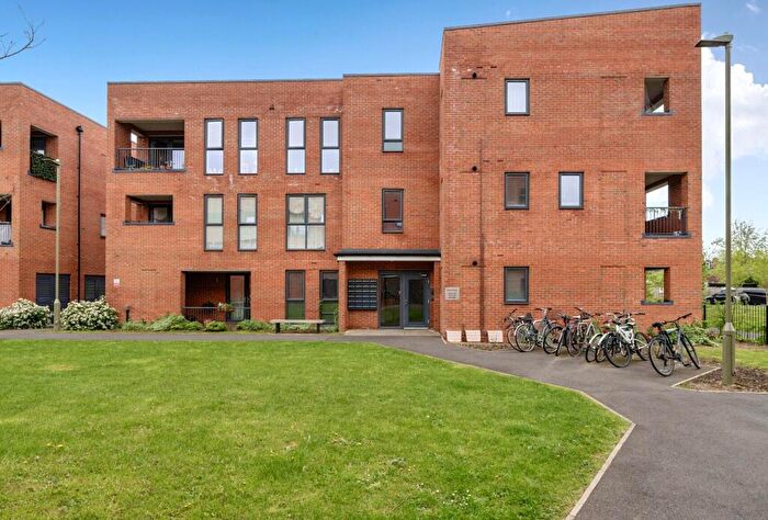 2 Bedroom Apartment For Sale In William Morris Close, Oxford, Oxfordshire, OX4
