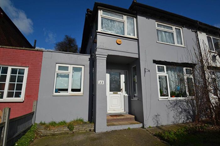 1 Bedroom Semi-Detached House To Rent In Langdale Gardens, Perivale, UB6