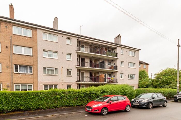 3 Bedroom Flat To Rent In Lochlea Road, Flat -, Glasgow, Scotland, G43