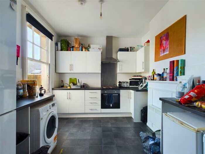 5 Bedroom Apartment To Rent In Rock Street, Brighton, East Sussex, BN2