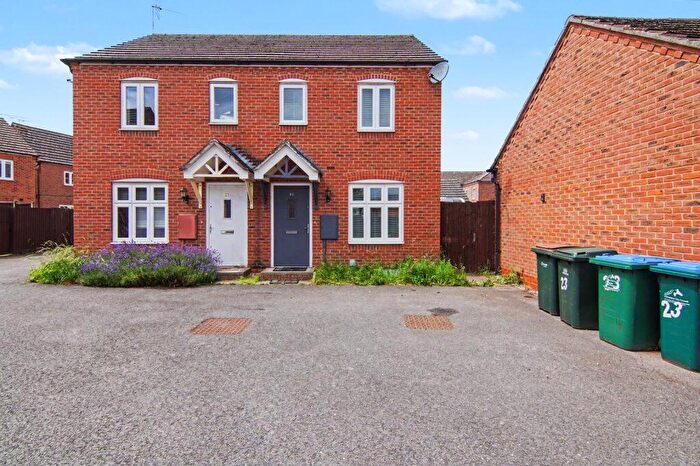2 Bedroom Semi-Detached House For Sale In Endicott Bend, Coventry, CV4
