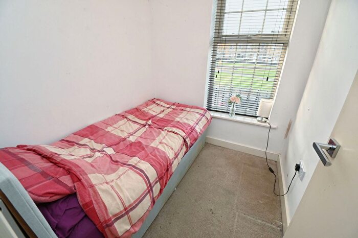 5 Bedroom Town House For Sale In Spring Gardens, Longcar Lane, Barnsley, S70