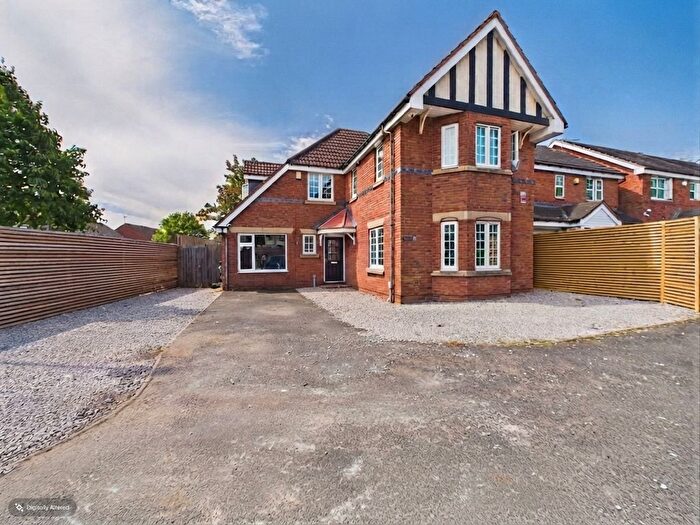 4 Bedroom Detached House For Sale In Chester Road, Pype Hayes, Birmingham, B24