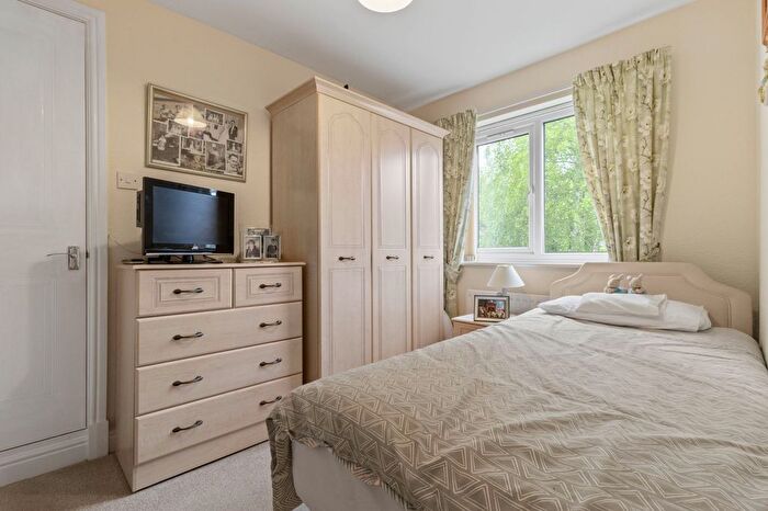 2 Bedroom Flat For Sale In Foxdale Court, Appleton, WA4