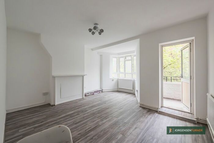 2 Bedroom Flat To Rent In India Way, London, W12