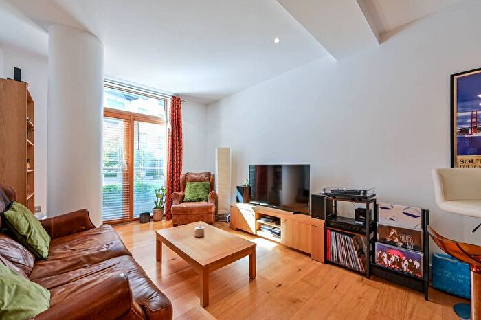 2 Bedroom Flat For Sale In Epsom Road, Guildford, GU1