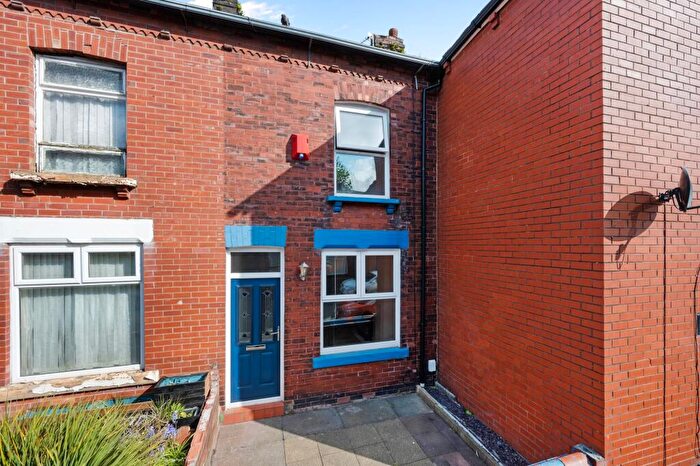 2 Bedroom Terraced House To Rent In Glen Bott Street, Bolton, BL1